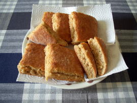 カウラレイパ（オーツ麦のパン）